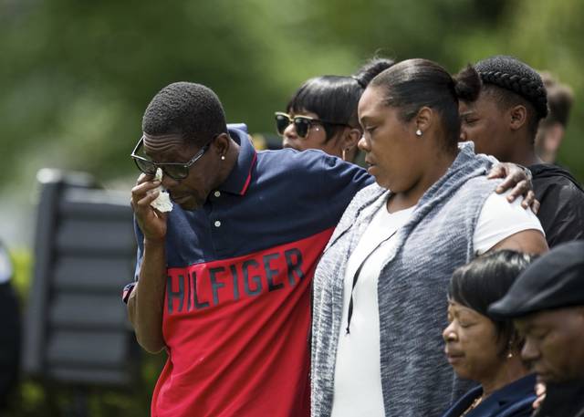 1447352_web1_PTR-HallFuneral311-072319