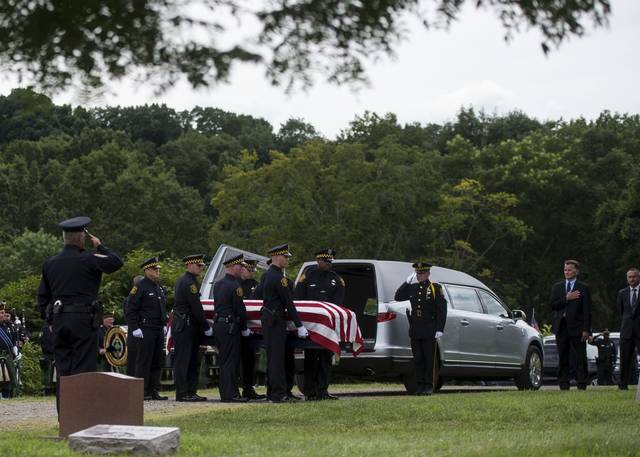 1447352_web1_PTR-HallFuneral322-072319
