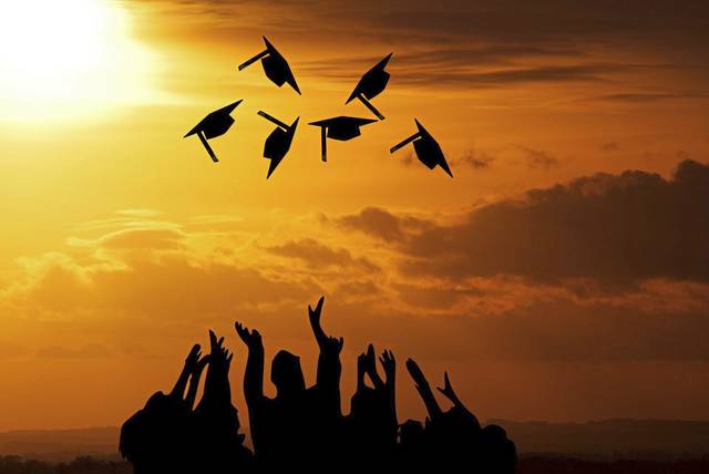 1449693_web1_pal-riverviewgrads-061319