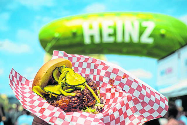 1452920_web1_GTR-TK-PICKLE-FOOD