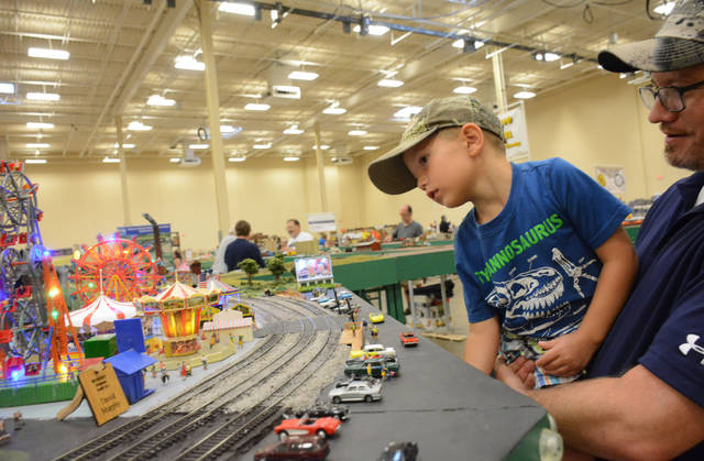 1456233_web1_Te-trainshow8-080119