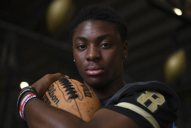 Gateway’s Derrick Davis adds Louisville offer as Gators take team trip<span class="headline-video">Video <i class="fa-solid fa-circle-play"></i></span>