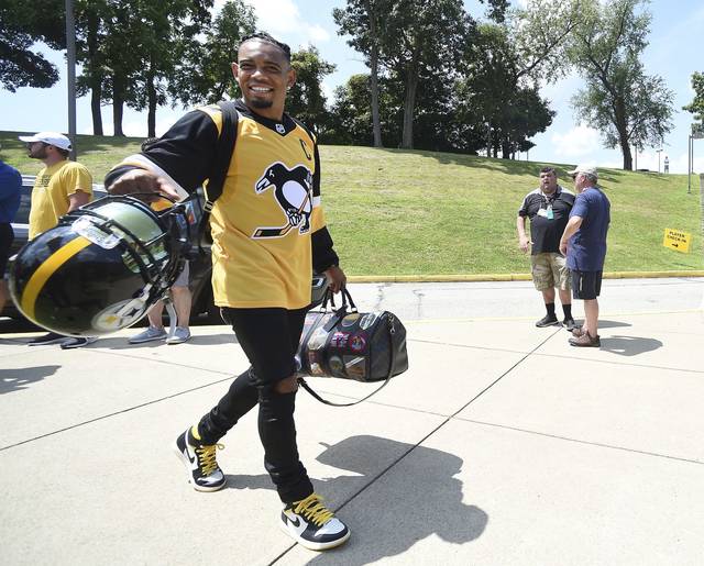 1460178_web1_gtr-steelers11-072619
