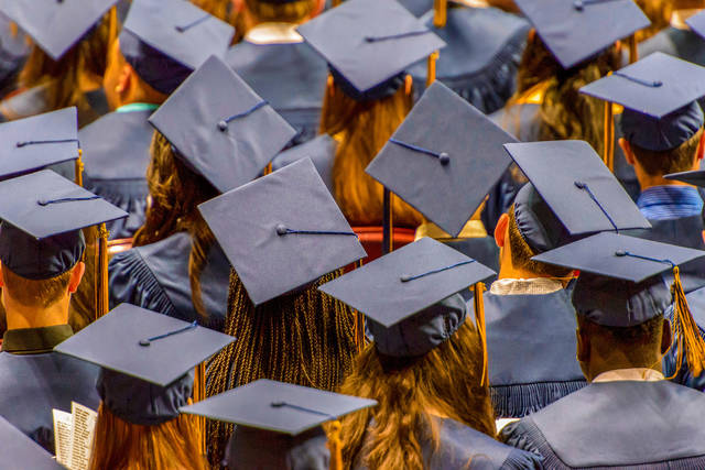 1462723_web1_web-grads