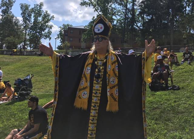 1463176_web1_training-camp-pope-yinzer