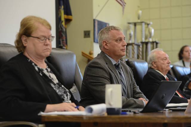 1471789_web1_ptr-clairtonhearing-073119-4
