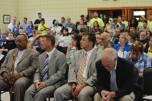 1471789_web1_ptr-clairtonhearing-073119-6