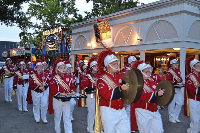 1481623_web1_gtr-liv-kennywoodfall-080119