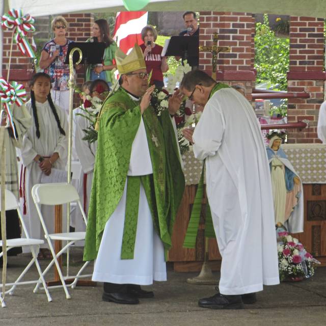 1473821_web1_VND-LIV-FESTA-VANDER-15