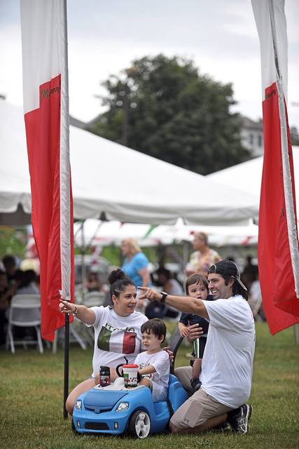 1473821_web1_VND-LIV-FESTA-VANDER-4