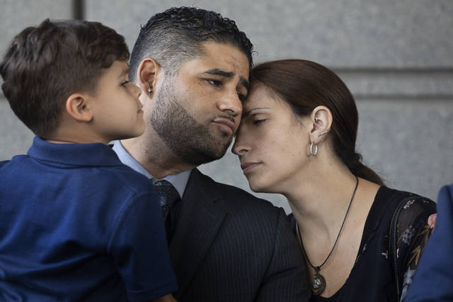 1488776_web1_1488776-a22fd7db94a04f169fb015280d2dd94c