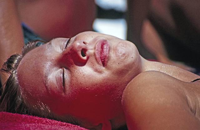 1491612_web1_gtr-hth-suntattoos-02-080619