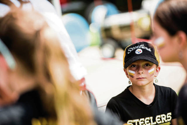 1493233_web1_gtr-steelersfest008-080319