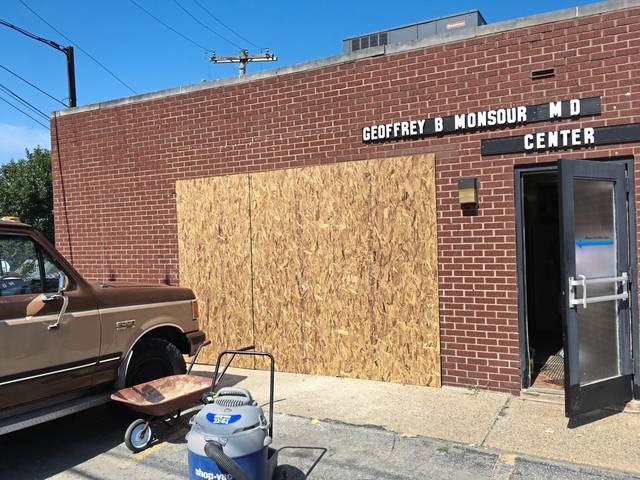 1500480_web1_gtr-SGreensburgbldg-080519