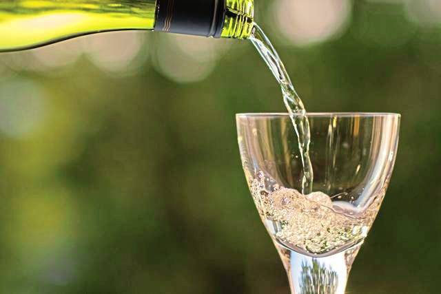 1509810_web1_web-wine