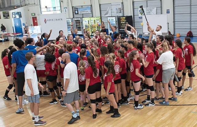1511590_web1_VND-Volleycamp2-080819
