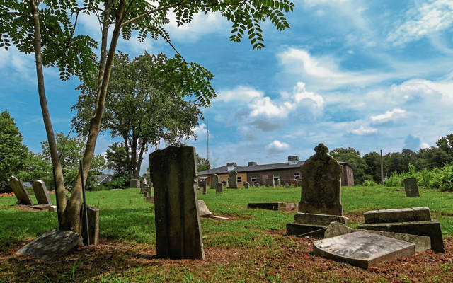 1517395_web1_VND-LBcemetary1-081019