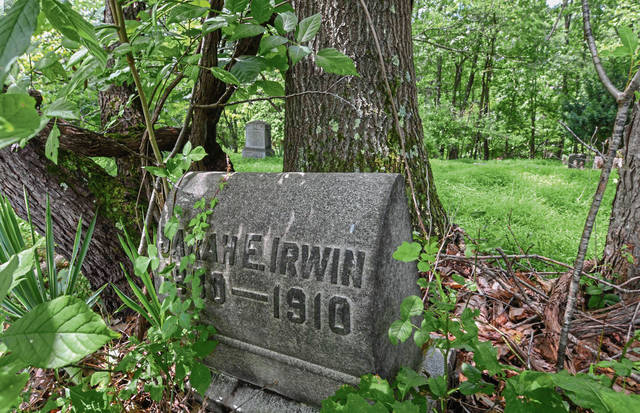 1517395_web1_VND-LBcemetary2-081019