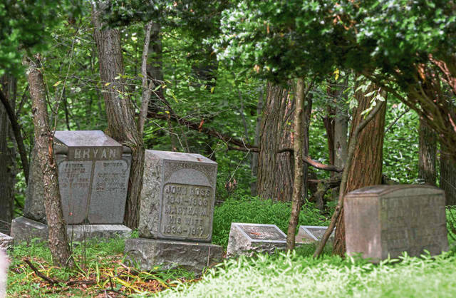 1517395_web1_VND-LBcemetary5-081019
