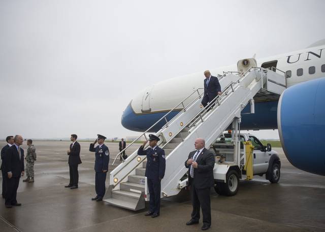 1534017_web1_PTR-Trumpvisit03-081319