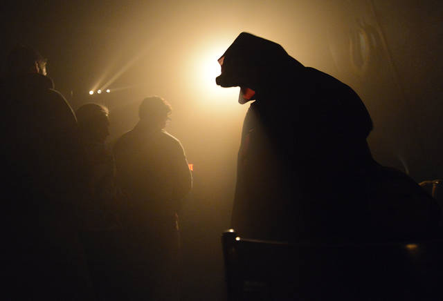 1538561_web1_ptr-Scarehouse6-101715