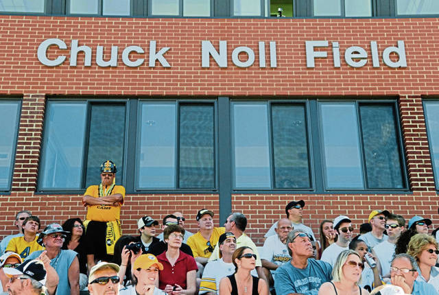 1538807_web1_gtr-steelersfan3