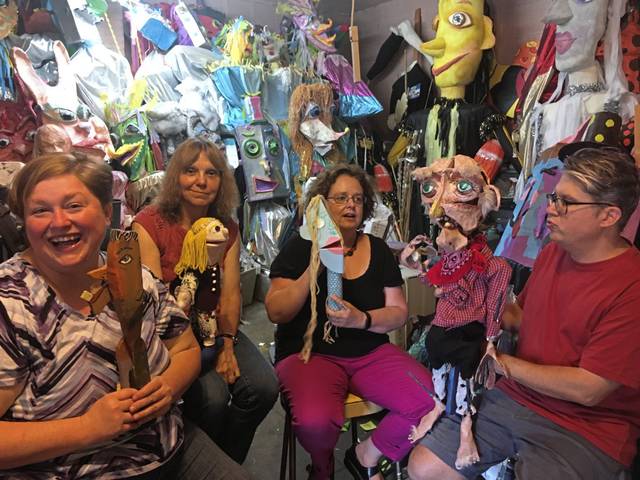 1539698_web1_PTR-PUPPETS-1