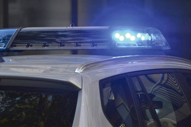 1540365_web1_PoliceLights27