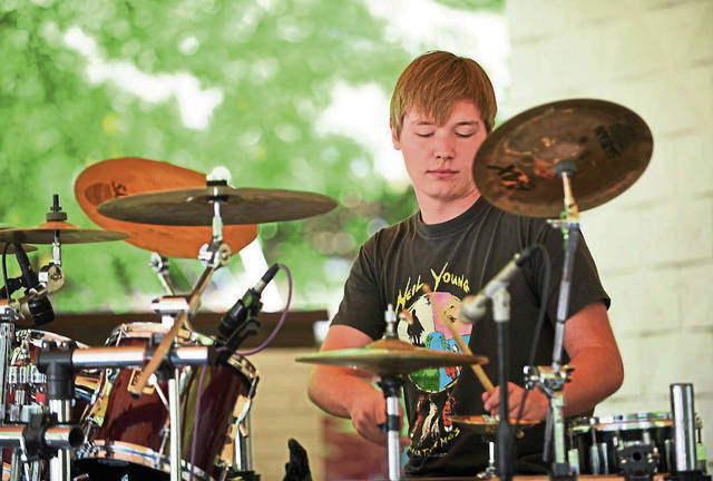 1543952_web1_vnd-bandblast-081619