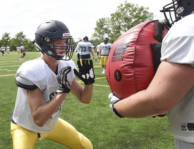 Large, veteran offensive line to pave way for Mt. Lebanon