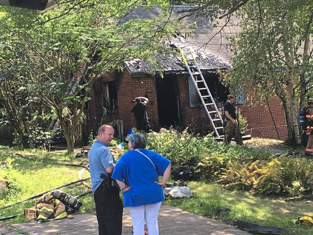 1545247_web1_te-monroevillefire-082219