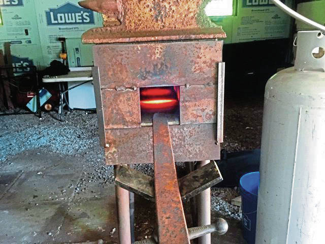 1550456_web1_Gas-forge