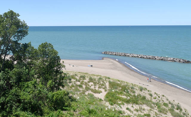 1560188_web1_LakeErie3