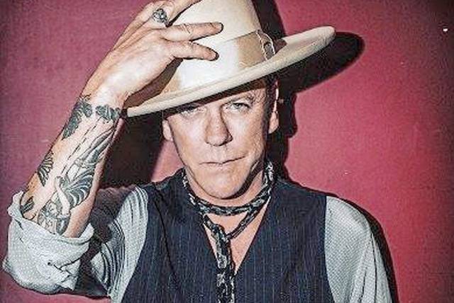 1560731_web1_gtr-TK-kiefersutherland-01-062719