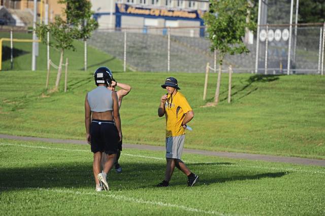 Carmichaels hopes to rebound with experienced roster