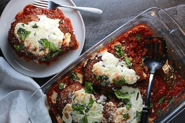 1565973_web1_gtr-liv-chickenparm-01-082519