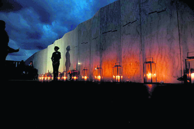 1569119_web1_gtr-flight93memorialGALLERY39
