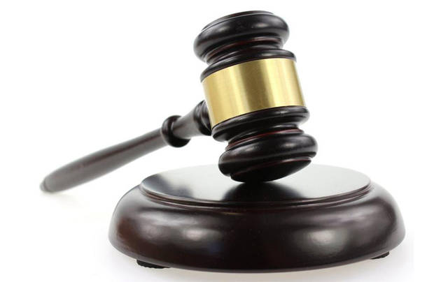 1570612_web1_JudgeGavel