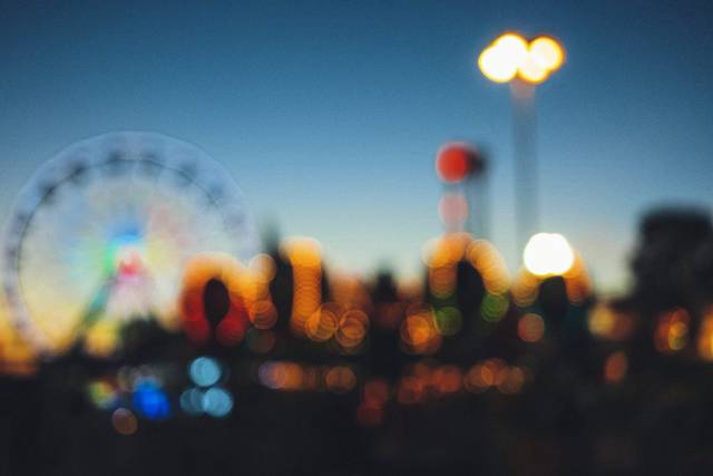 1570925_web1_web-amusementpark