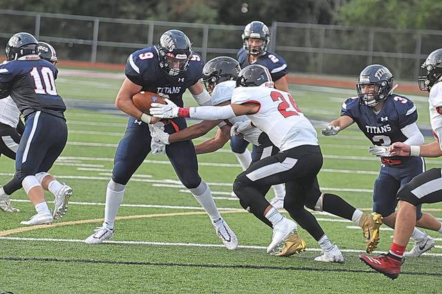 High school football roundup: Stump shines in Thomas Jefferson’s Week Zero win