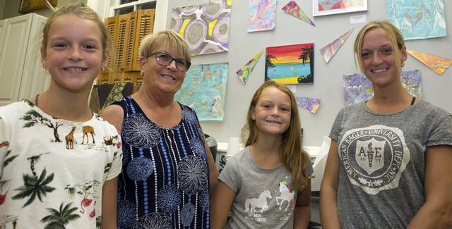 1581774_web1_gtr-OA-kidsart4-090219