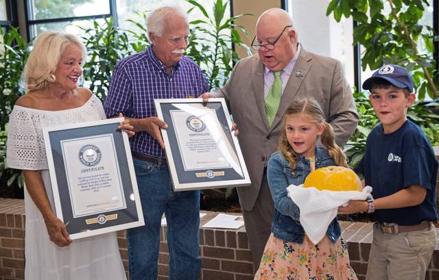 1597548_web1_AP19239690057994