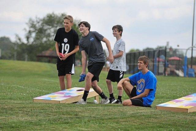 Hampton students enjoy back to school bash