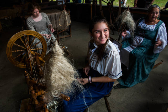 1552237_web1_Flax-Scutching-Festival_Carrie-Hood