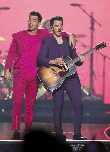 1570324_web1_gtr-tk-jonas3-082919