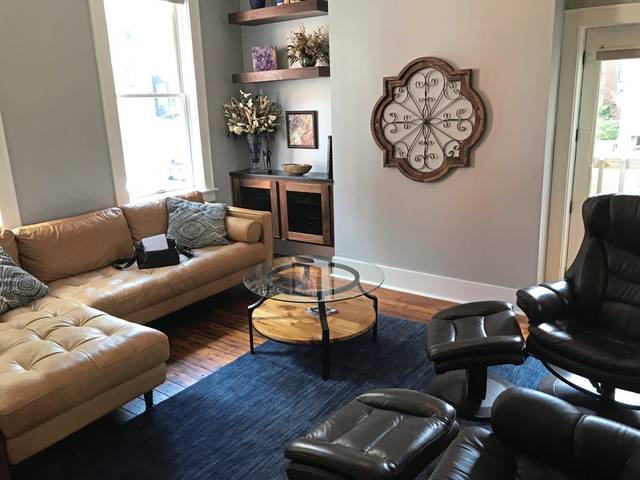 1624036_web1_PTR-HOUSETOUR-3-090419