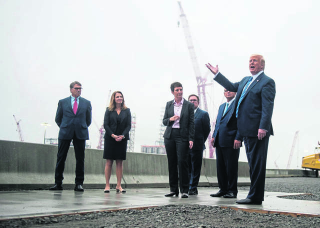 1627954_web1_PTR-Trumpvisit44-081319