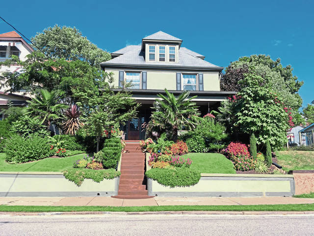 1650591_web1_vnd-bestfrontyard3-091019
