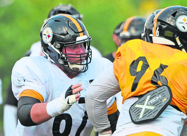 1663666_web1_gtr-steelers17-080719