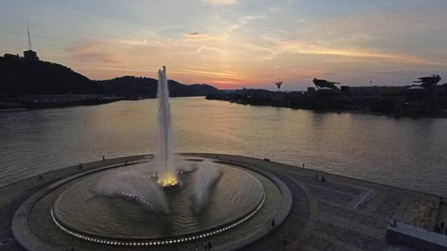 1664050_web1_ptr-fountain2-FILE